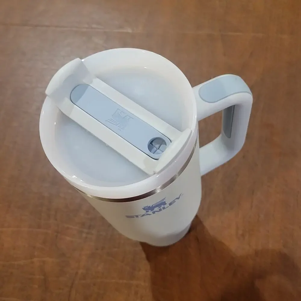 Stanley quencher tumbler